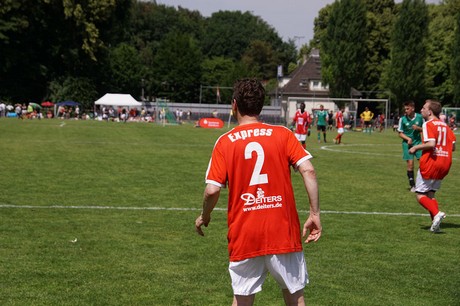 Com Together Cup